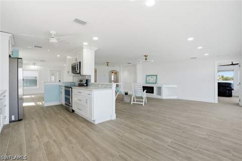 266 Curlew St, Fort Myers Beach FL - photo 15 of 50