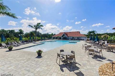 7360 Glenmoor Ln 4207, Naples FL - photo 22 of 23