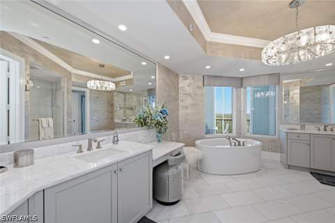 13665 Vanderbilt Dr 603, Naples FL - photo 21 of 33