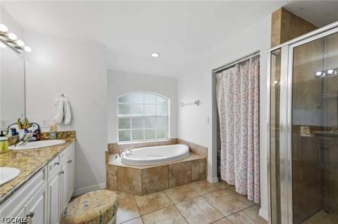3418 Oasis Blvd, Cape Coral FL - photo 15 of 33