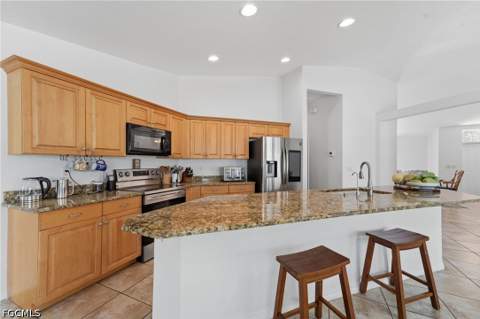 3418 Oasis Blvd, Cape Coral FL - photo 9 of 33
