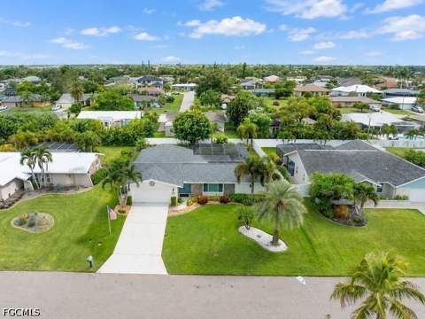 1220 SE 22nd St, Cape Coral FL - photo 8 of 42