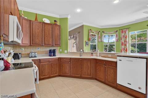 24908 Fairwinds Ln, Bonita Springs FL - photo 12 of 50