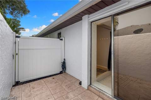 433 Golfview Dr, Naples FL - photo 20 of 49