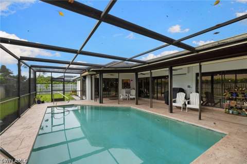433 Golfview Dr, Naples FL - photo 8 of 49