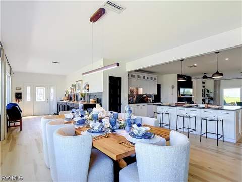 2795 River Rd, Moore Haven FL - photo 6 of 48
