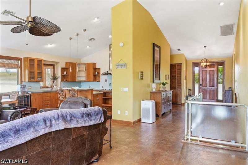 4 bedroom SingleFamilyResidence at 1680 Avion Pl, Avion Park, Naples — photo 5