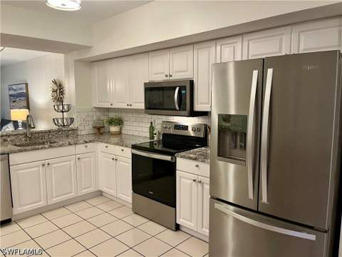 4950 Deerfield Way 102, Naples FL - photo 6 of 18