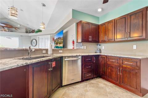 17750 Rebecca Ave, Fort Myers Beach FL - photo 21 of 50