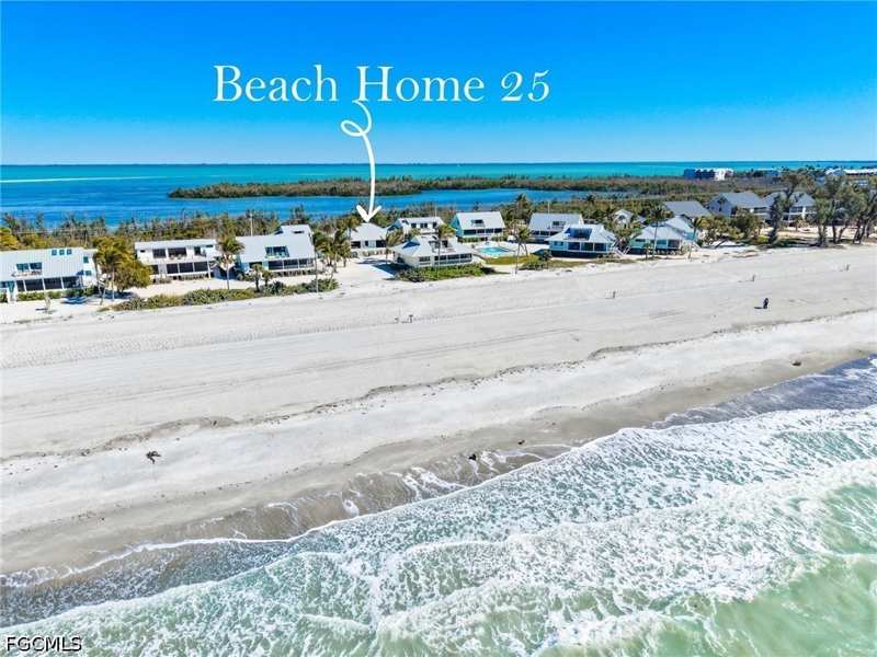 4 bedroom SingleFamilyResidence at 25 Beach Homes, Beach Homes, Captiva — photo 1