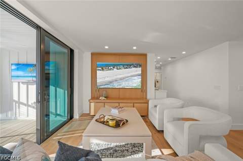25 Beach Homes, Captiva FL - photo 14 of 49