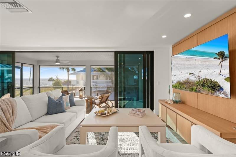 4 bedroom SingleFamilyResidence at 25 Beach Homes, Beach Homes, Captiva — photo 2