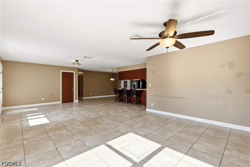 3 bedroom SingleFamilyResidence at 420 Grant St, Labelle, Labelle — photo 4