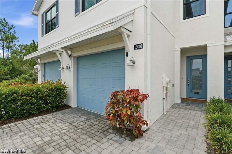 3 bedroom Townhouse at 13081 Pembroke Dr, Hamilton Place, Naples — photo 3