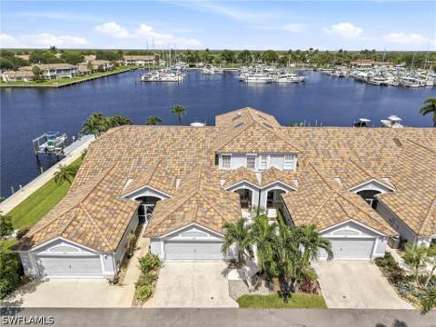 326 Stella Maris Dr S, Naples FL - photo 6 of 39