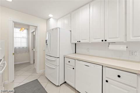 5513 Cove Cir 88, Naples FL - photo 10 of 32