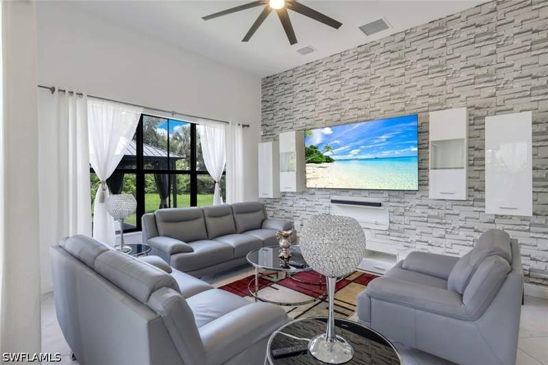 3 bedroom SingleFamilyResidence at 5547 Ferrari Ave, Maple Ridge, Ave Maria — photo 3