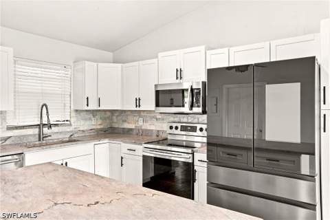 18500 Sarasota Rd, Fort Myers FL - photo 14 of 41