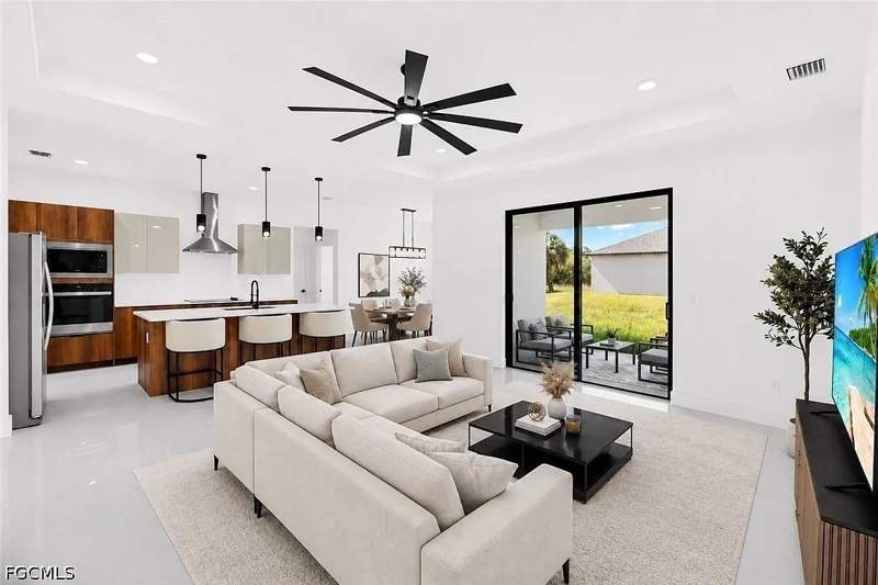 4 bedroom SingleFamilyResidence at 1026 Fayette Ave, Lehigh Acres, Lehigh Acres — photo 3