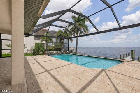 2262 SE 28th St, Cape Coral FL - photo 7 of 17