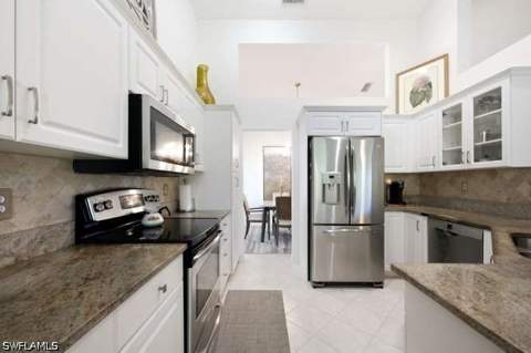 2515 Talon Ct 404, Naples FL - photo 20 of 50