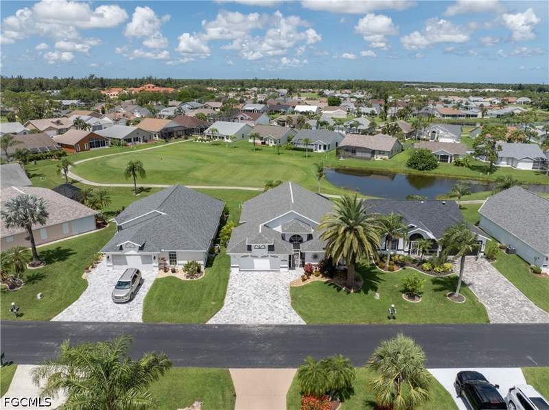 2 bedroom SingleFamilyResidence at 17761 Pineapple Palm Ct, Sabal Springs Golf And Racquet Club, North Fort Myers — photo 4