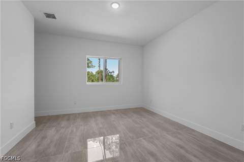 828 Genoa Ave S, Lehigh Acres FL - photo 17 of 47