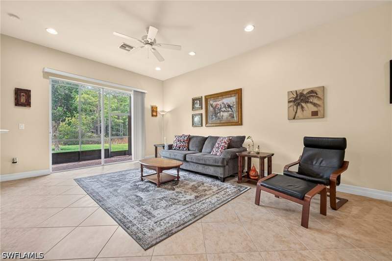 3 bedroom SingleFamilyResidence at 11104 Yellow Poplar Dr, Botanica Lakes, Fort Myers — photo 5