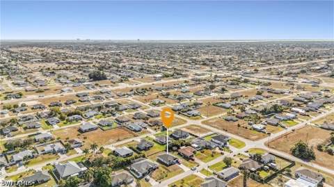 1819 NE 6th Ave, Cape Coral FL - photo 10 of 23