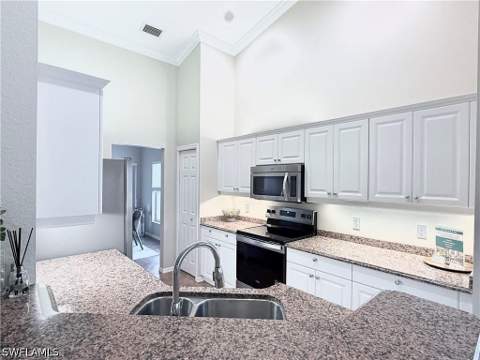 5640 Northboro Dr 201, Naples FL - photo 8 of 24