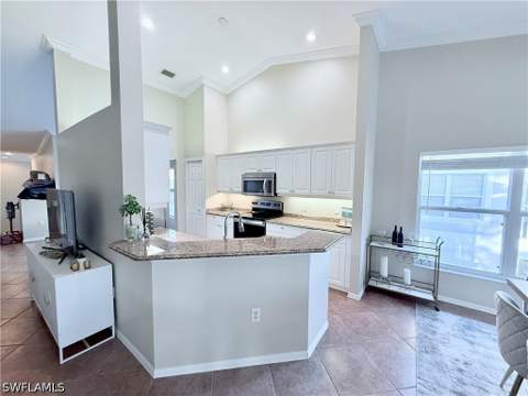5640 Northboro Dr 201, Naples FL - photo 9 of 24