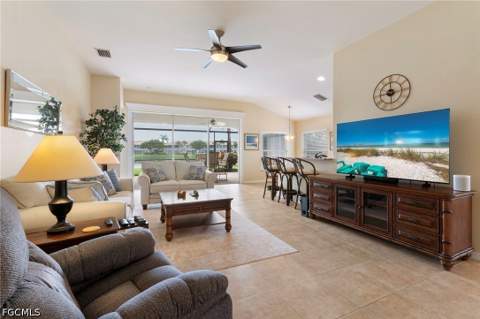 10025 Majestic Ave, Fort Myers FL - photo 10 of 29