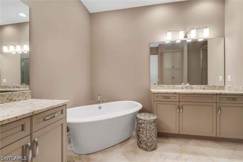 7825 Hawthorne Dr 2104, Naples FL - photo 21 of 41