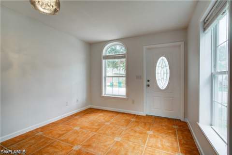434 Leawood Cir, Naples FL - photo 24 of 35