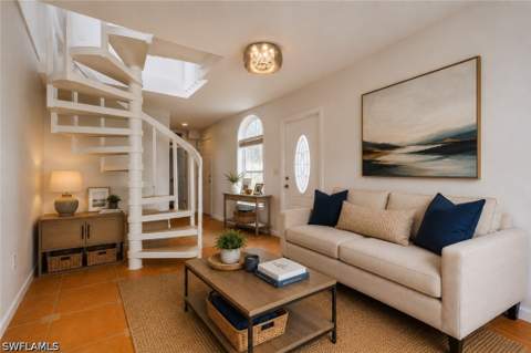 434 Leawood Cir, Naples FL - photo 8 of 35
