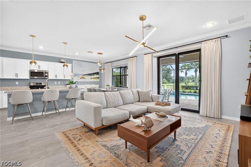 4 bedroom SingleFamilyResidence at 19817 Bittersweet Ln, The Place At Corkscrew, Estero — photo 4