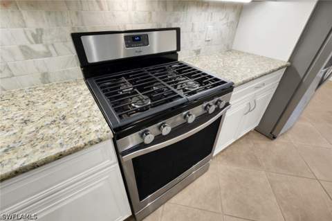 16367 Halberry Ln, Naples FL - photo 17 of 50