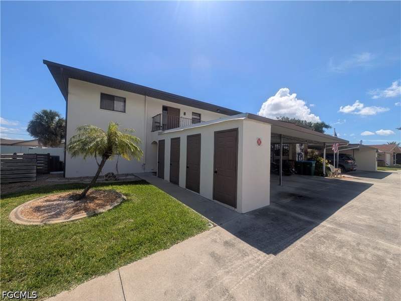 2 bedroom Condominium at 3720 SE 10th Ave 201, Compass Rose Condo, Cape Coral — photo 2