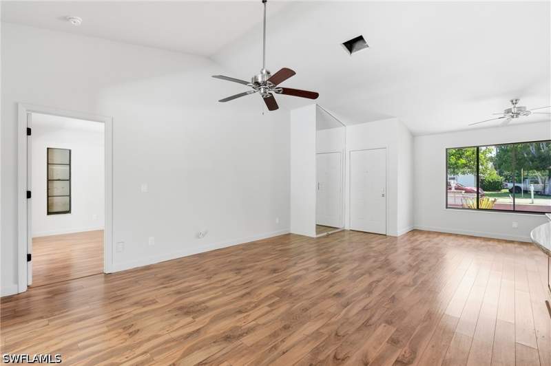 3 bedroom SingleFamilyResidence at 19028 Pine Run Ln, Pine Run, Fort Myers — photo 3