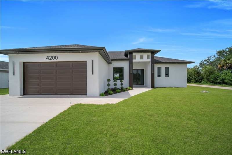 3 bedroom SingleFamilyResidence at 4200 17th St SW, Lehigh Acres, Lehigh Acres — photo 1