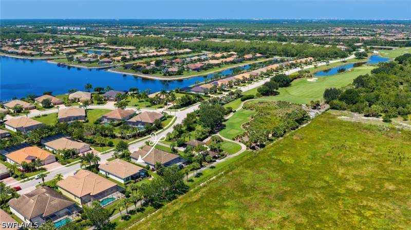 3 bedroom SingleFamilyResidence at 9343 Fieldstone Ln, The Quarry, Naples — photo 2