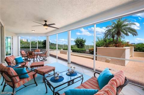 295 Grande Way T-04, Naples FL - photo 21 of 46