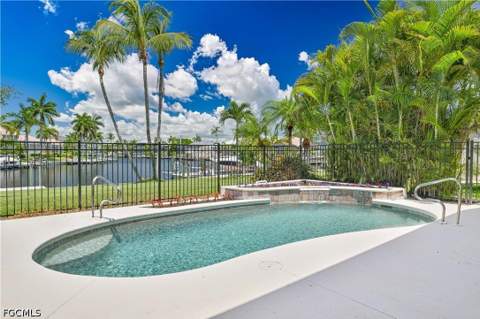 5514 Merlyn Ln, Cape Coral FL - photo 6 of 46