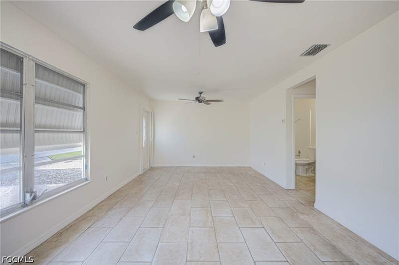 2 bedroom Attached at 63 Tangelo Ct, Orange Grove Park, Lehigh Acres — photo 5