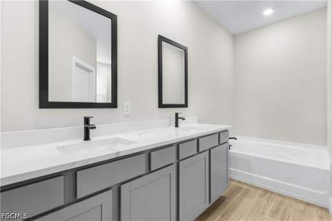 608 SE 27th St, Cape Coral FL - photo 8 of 16