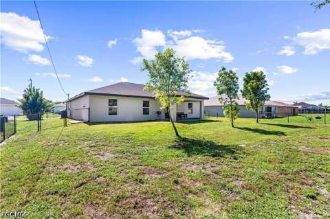 632 NE 2nd Ave, Cape Coral FL - photo 23 of 24