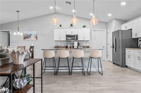 632 NE 2nd Ave, Cape Coral FL - photo 6 of 24