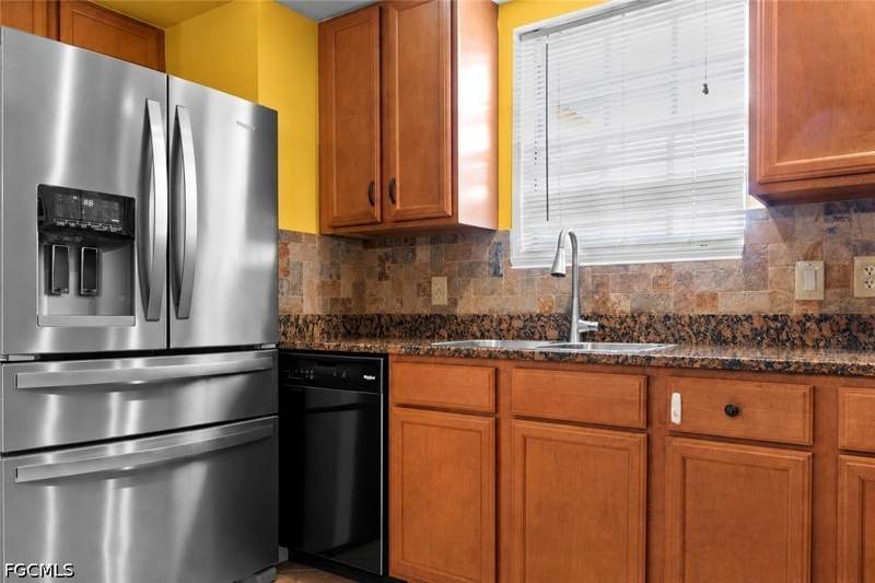 3 bedroom Condominium at 10046 Via Colomba Cir 203, Marbella On Cypress, Fort Myers — photo 3