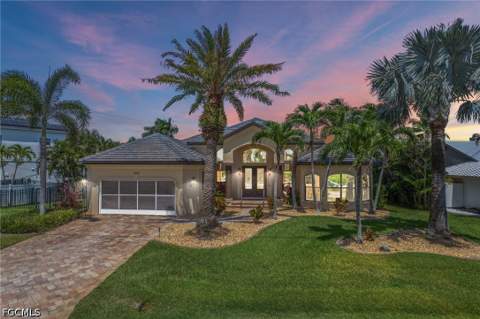 4007 Surfside Blvd, Cape Coral FL - photo 6 of 43