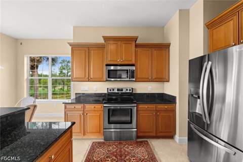 10391 Glastonbury Cir 202, Fort Myers FL - photo 12 of 45